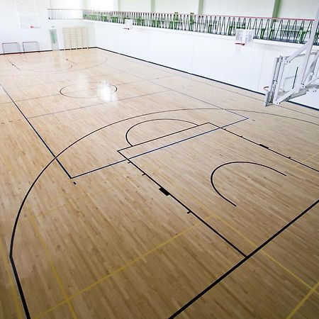 Sports Centre Haapsalu Vandrehjem Eksteriør billede