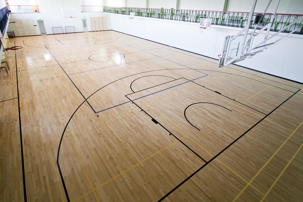 Sports Centre Haapsalu Vandrehjem Eksteriør billede